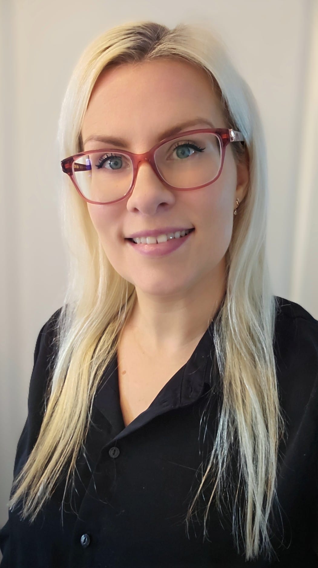 Lähihoitaja Susanna Kassala Kotkassa tarjoaa turvallista ja inhimillistä kotiapua kaikenikäisille.